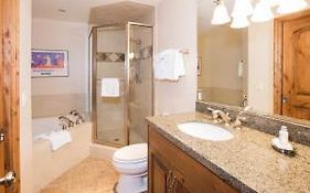 Park Avenue Condominiums by Cooperwynn Property Management